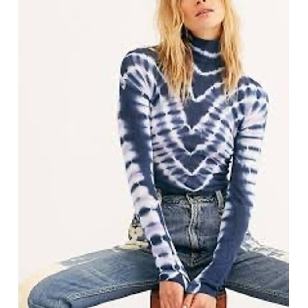 We The Free Free People Tie Dye Turtleneck Top Charcoal Grey Chevron Large
